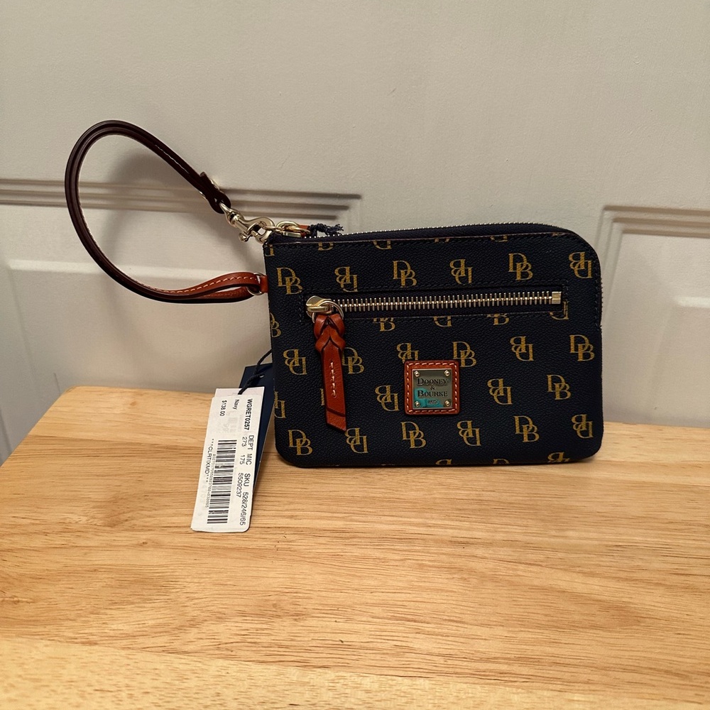 Dooney & Bourke Signature Wristlet NWT